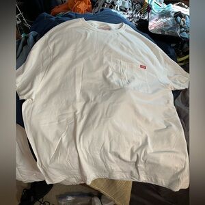 Coleman NWT white T-shirt